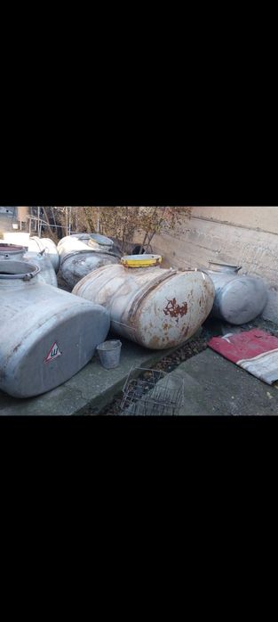 Бочка  1 тонна в хорошем состояние