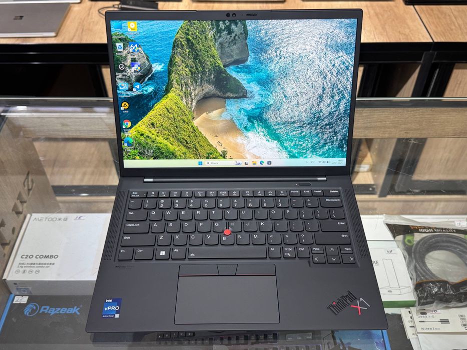 Lenovo ThinkPad X1 Carbon Gen 10