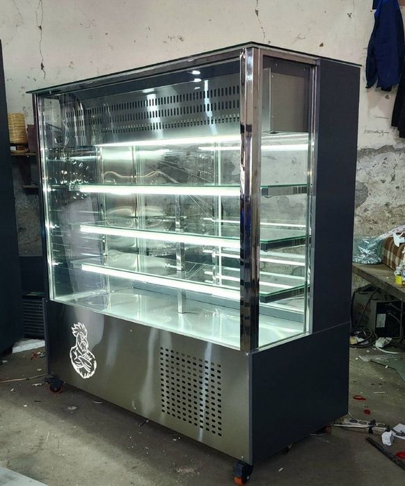 Холодильник витрина