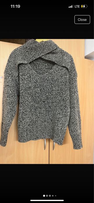 Pulover Zara.