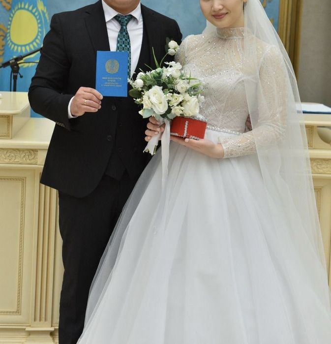 Свадебное платье