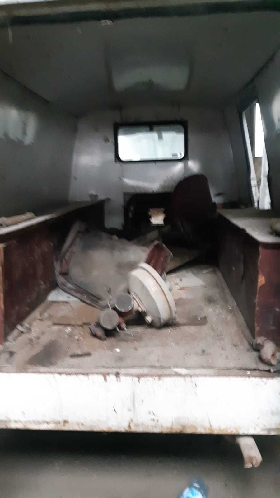 Vand dubita TV 14F cu motor de ANDORIA