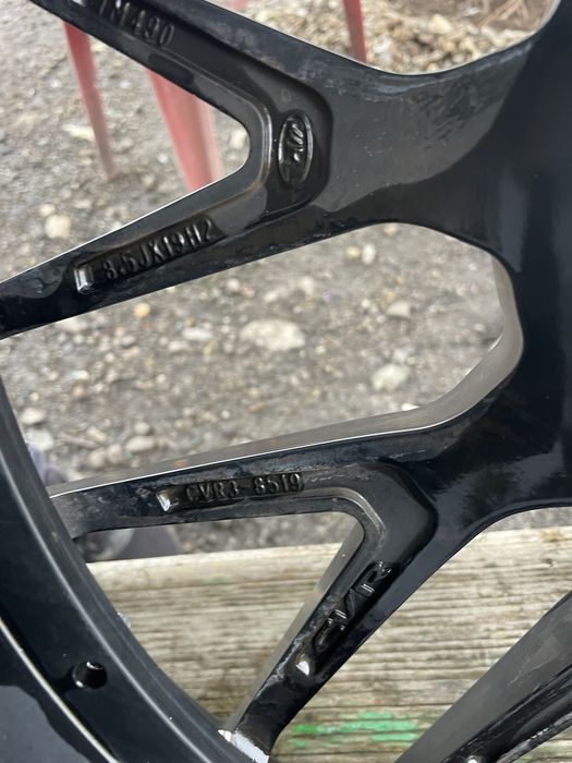 Един брой джанта 19цола