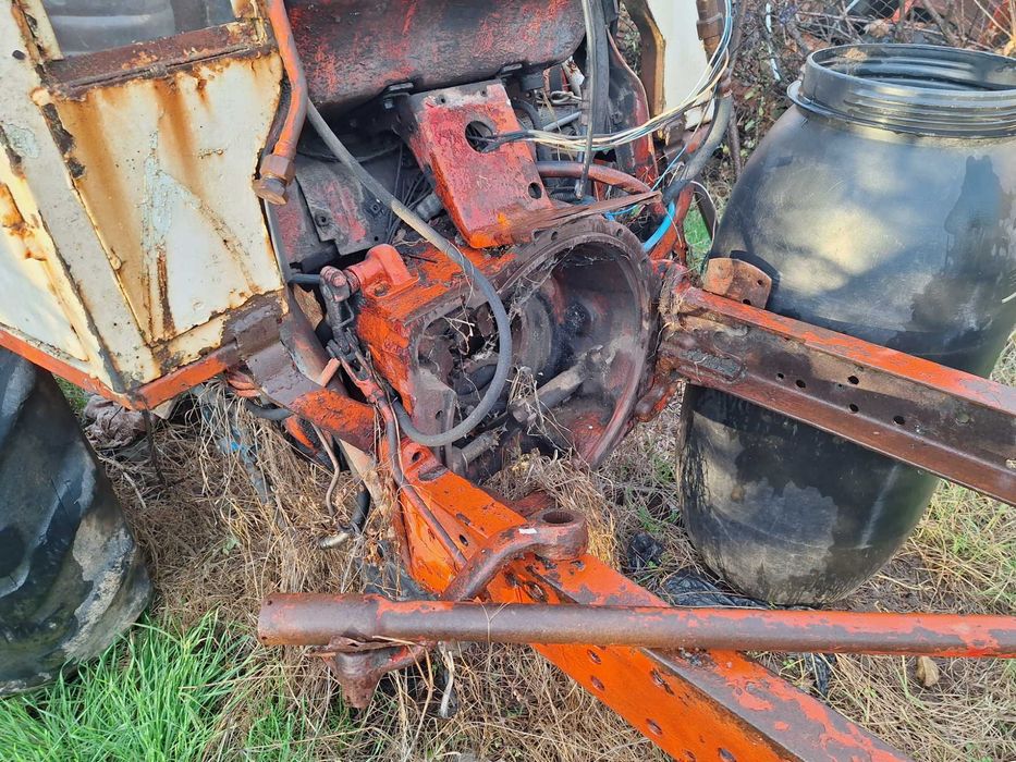 Трактор ЮМЗ 2бр. цял или за части