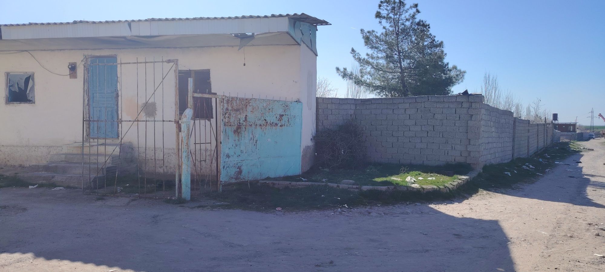 Uchastka 10 sotix dachniy zona Parkent