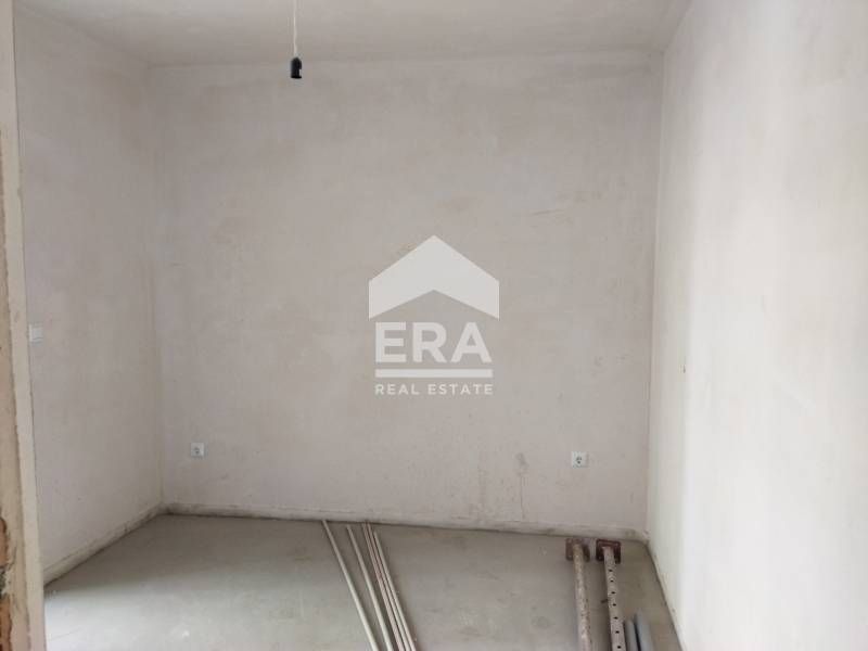 Продава се Тристаен апартамент в Варна, Център - 108 кв.м за 1991 €/кв.м - Снимка #3