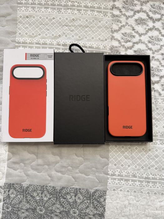 Продавам кейс за Iphone Air