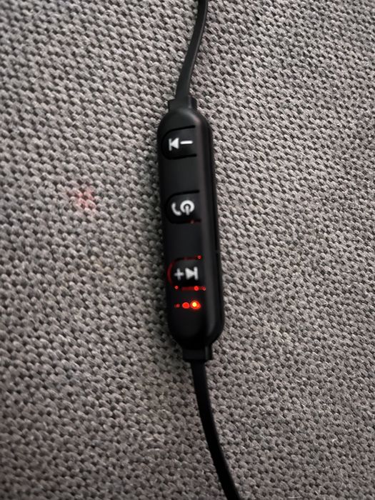 Casti bluetooth noi