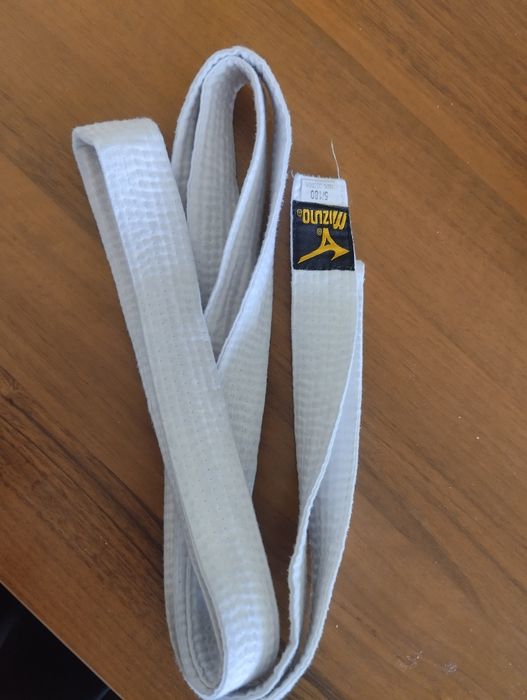 Белый пояс для дзюдо