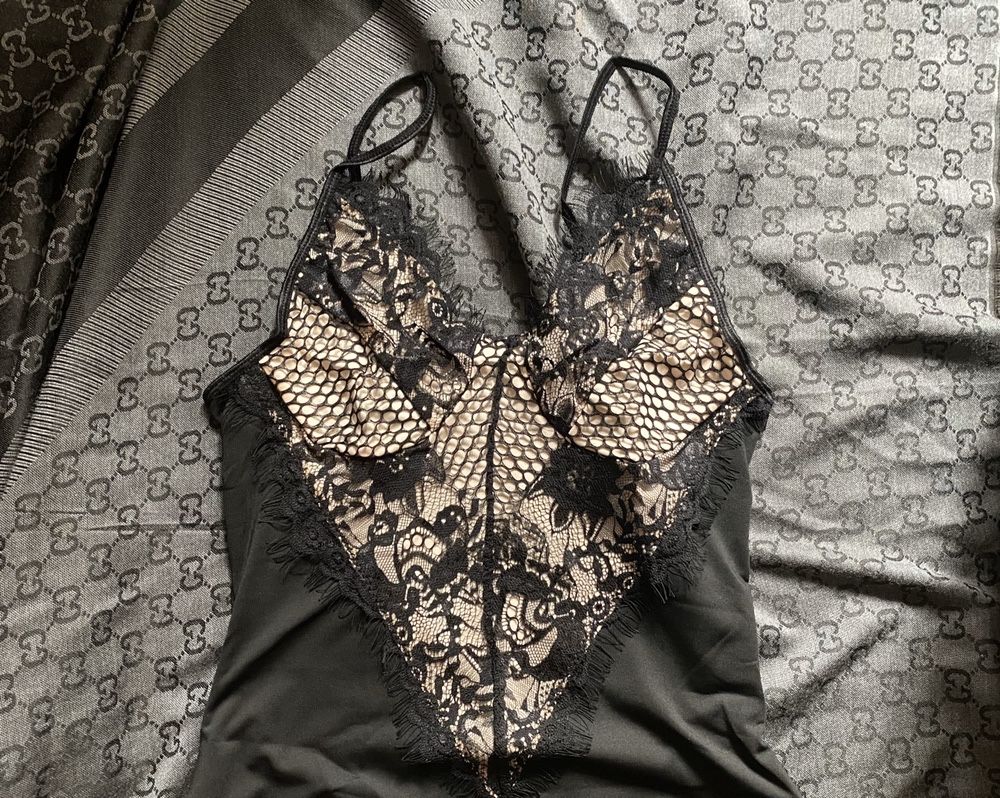 Body B5 Dantela negru bretele bej crem sexy stil Zara Victoria Secret