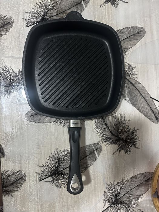 Сковорода гриль антипригарная