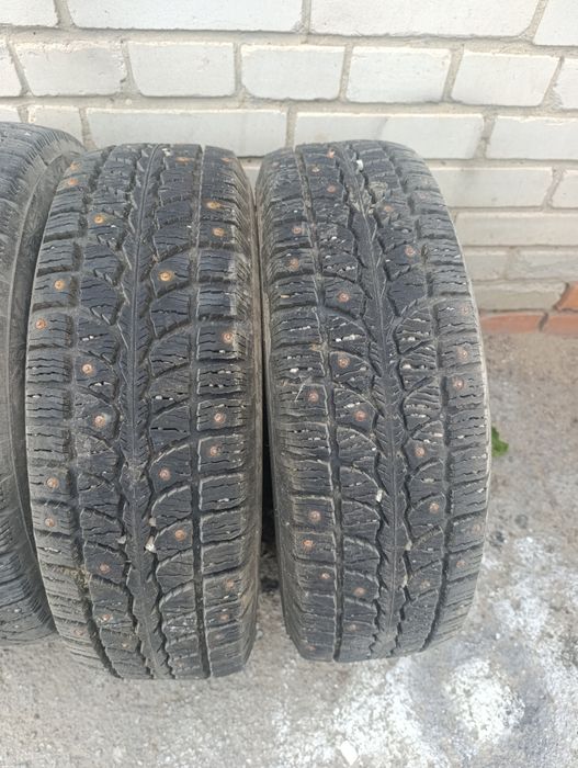 Продам зимнию резину