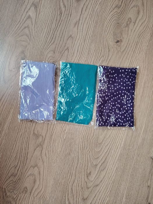 Vând baticuri noi creponate