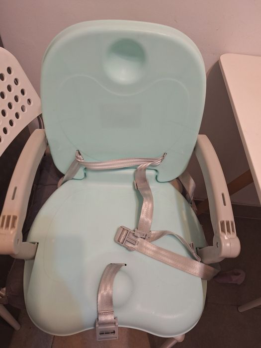 Inaltator pentru masa pentru bebelusi si copii pliabil