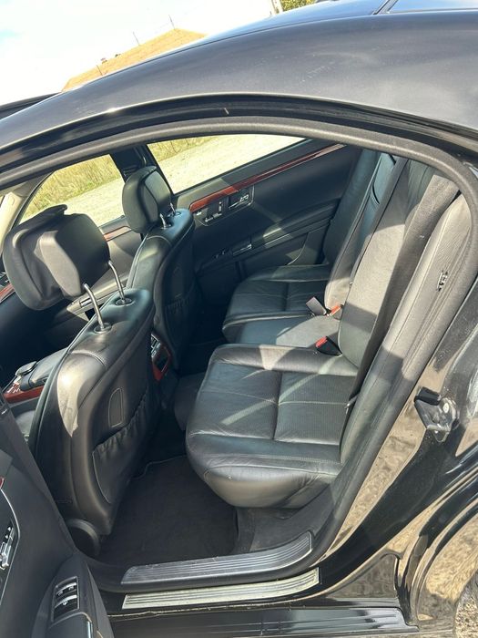 Mercedes S-Class W221 2009