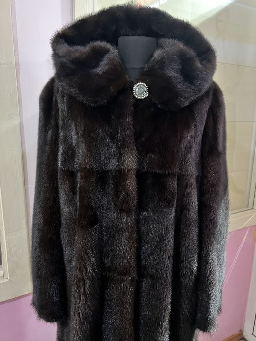 Шуба норковая размер 56-58.