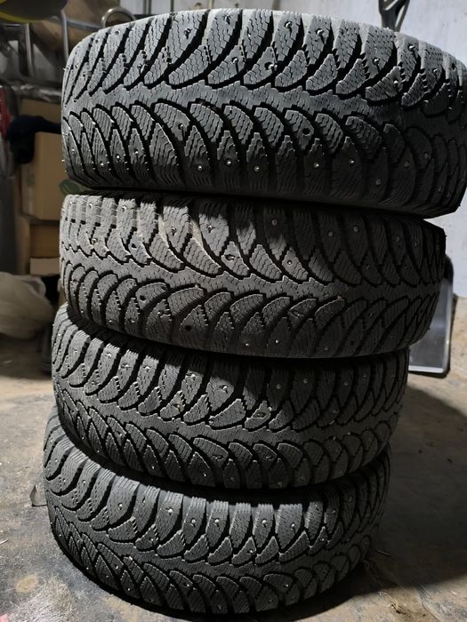 Продаются шины зимние