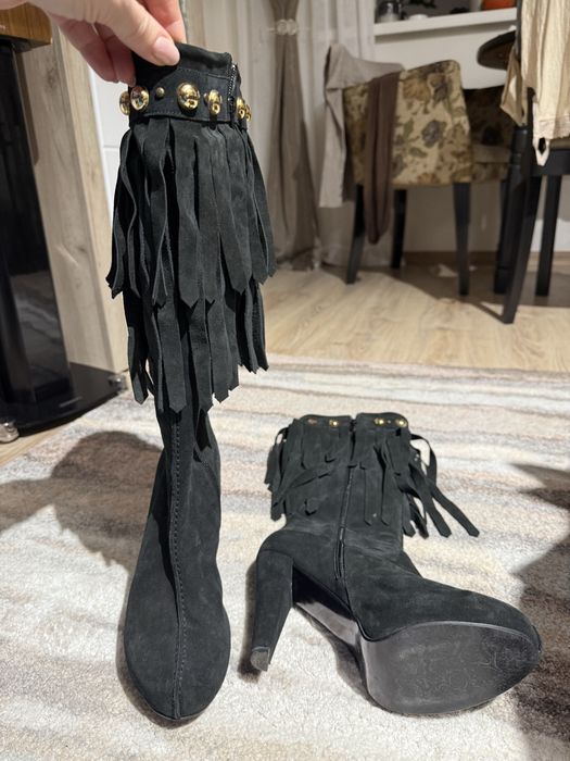 Продавам дамски ботуши