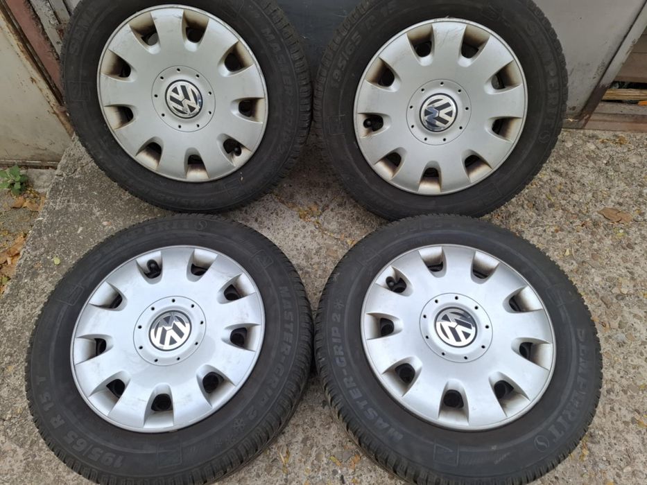 Метални джанти 5×112/15" със зимни гуми 195/65/15" + тасове