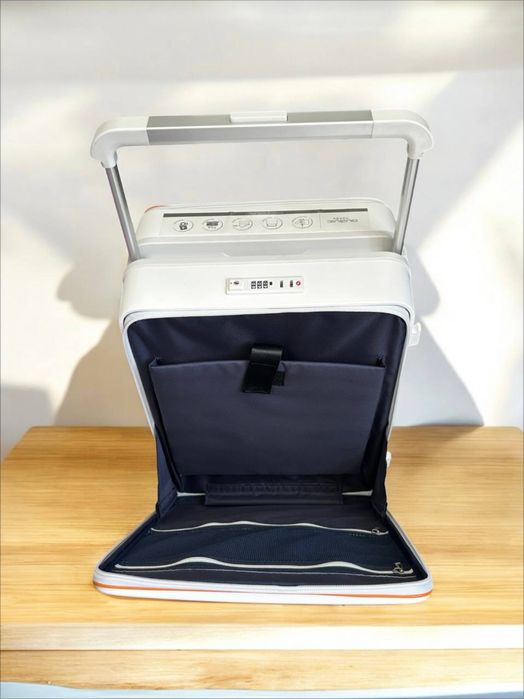 Bubuie firmasining ajoyib 2 xil razmerli chemodanlari