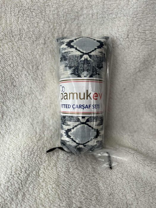 Чаршаф с ластик и калъфки