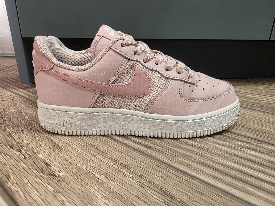 Дамски маратонки NIKE AIR FORCE  1