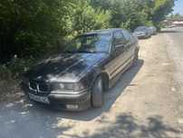 Продвам BMW E36 1.8 може и цяло може и на части