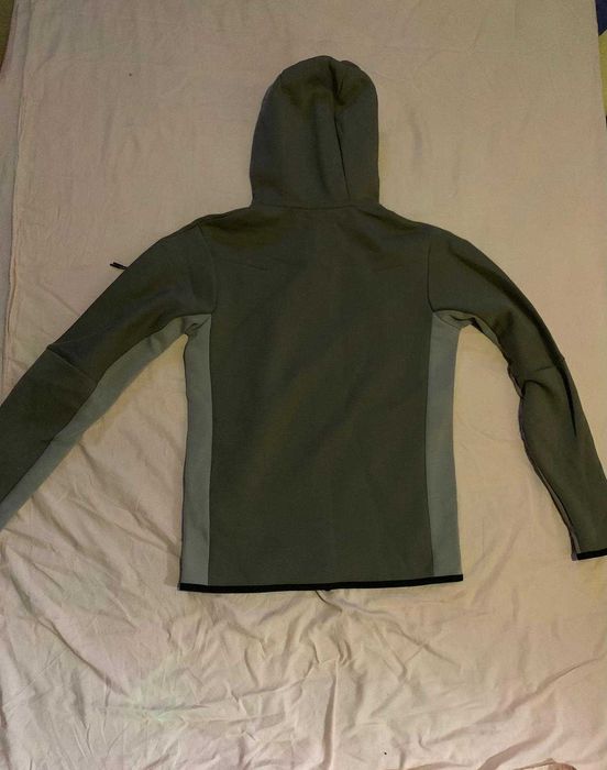 nike tech fleece hanorac maro si beige xs barbati