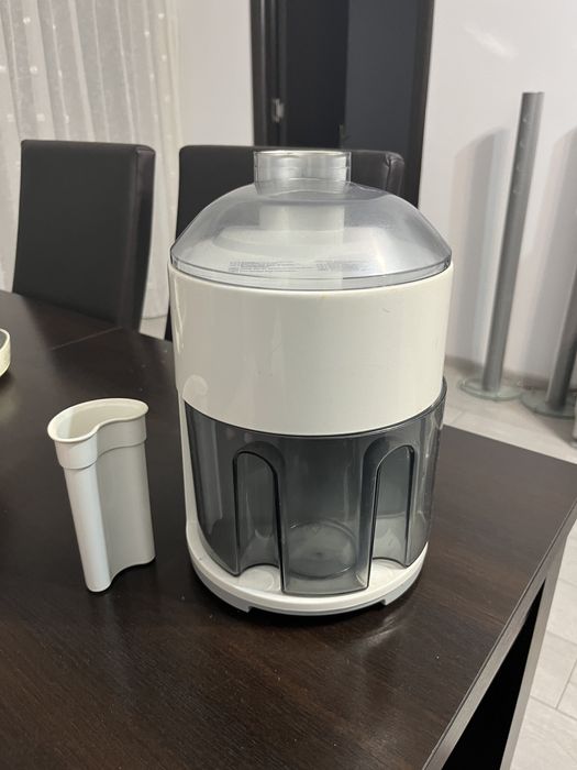 Storcator fructe Delonghi