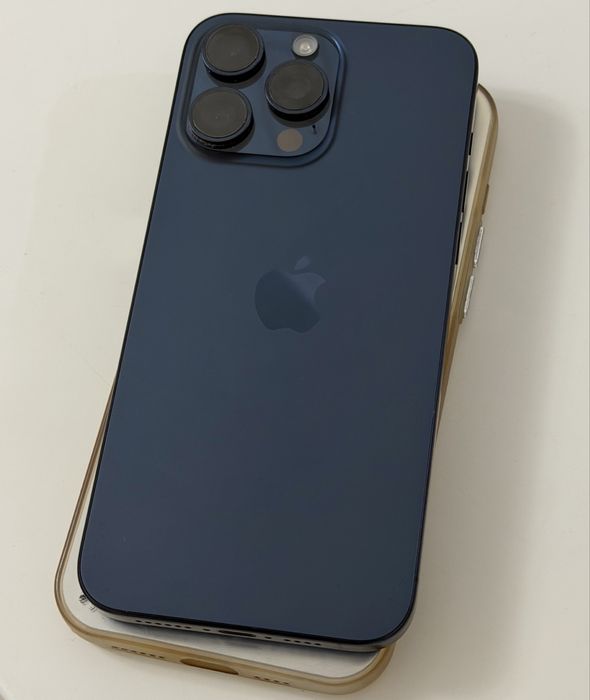 Продам iPhone 15 Pro Max, 256Gb