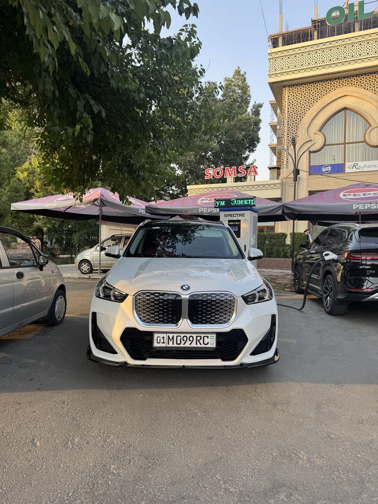 Bmw BMW iX1 eDrive 25 L Full Oq Elektir БМВ М_Пакет