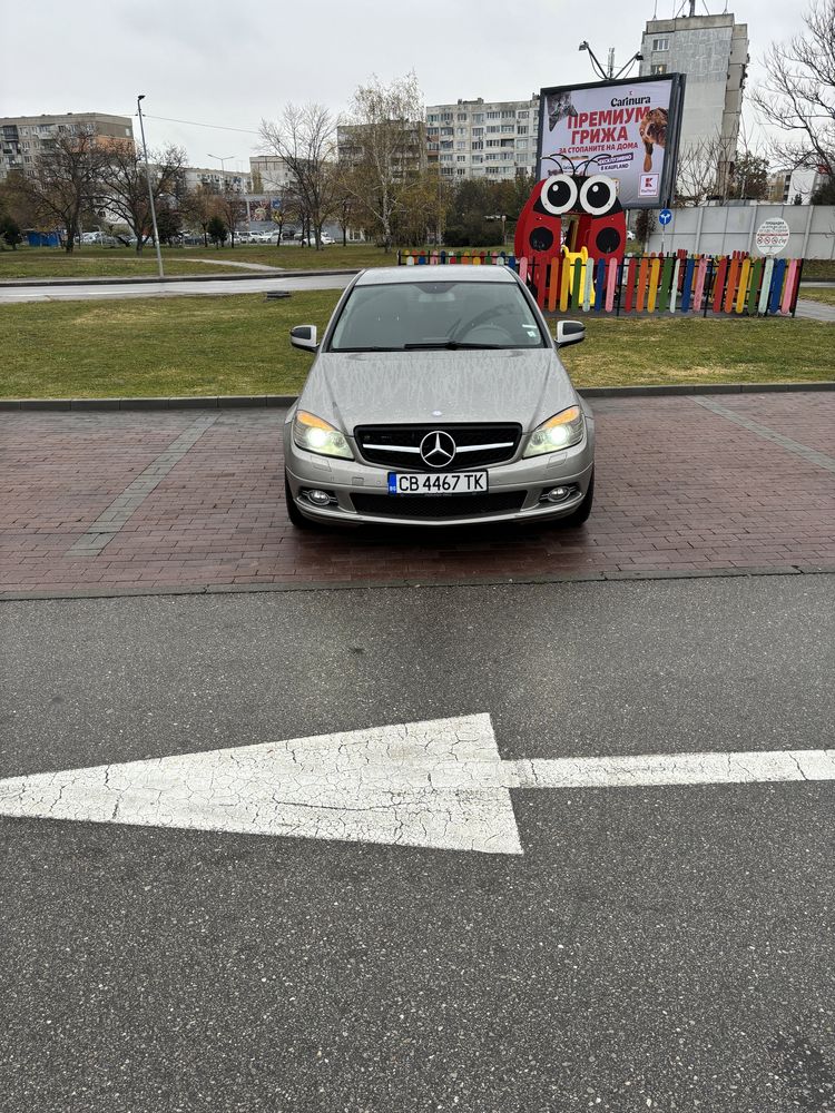 Mercedes-Benz C220
