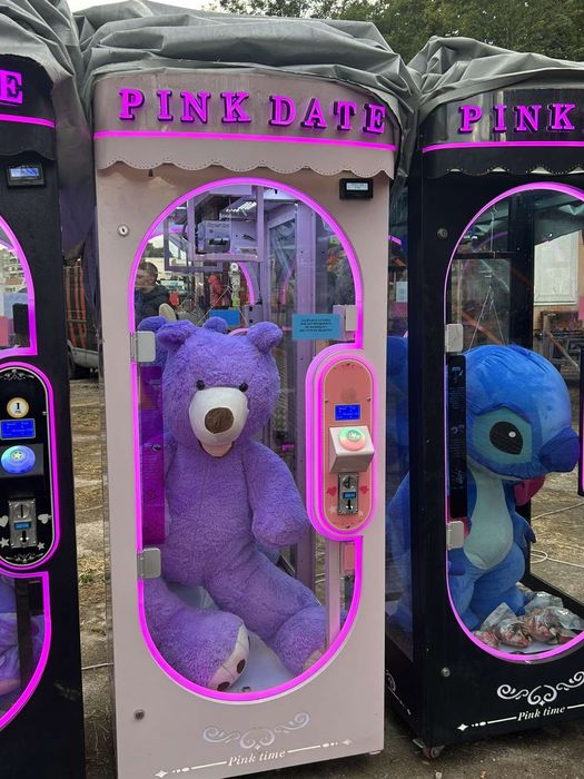 Пинк дейт врора ръка