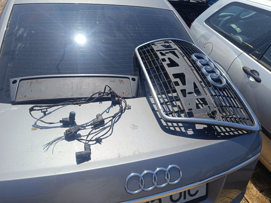 Grila fata cu senzori audi A6 C6 an 2006