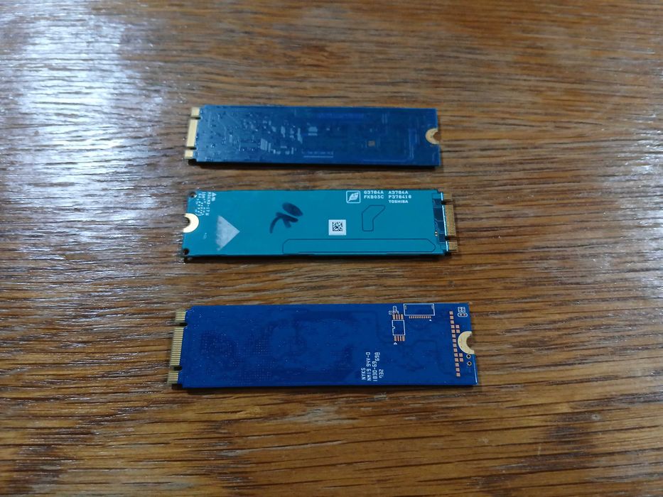 Set 3 SSD-uri M.2