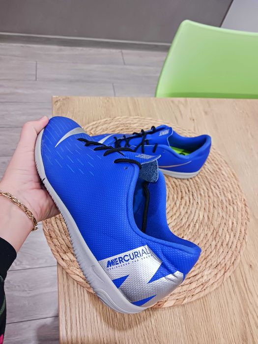 Оригинални маратонки на Nike mercurial