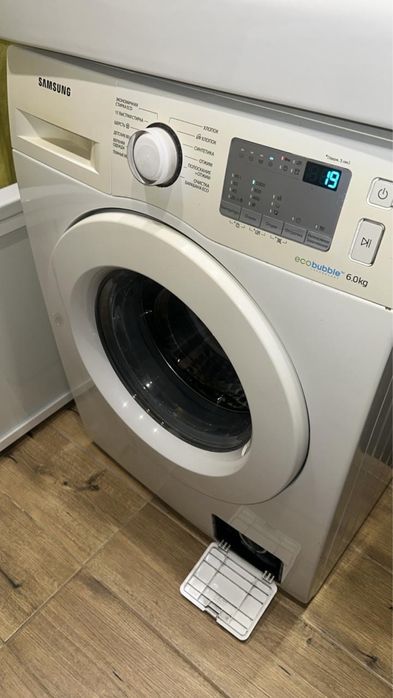 Продам стиральную машину