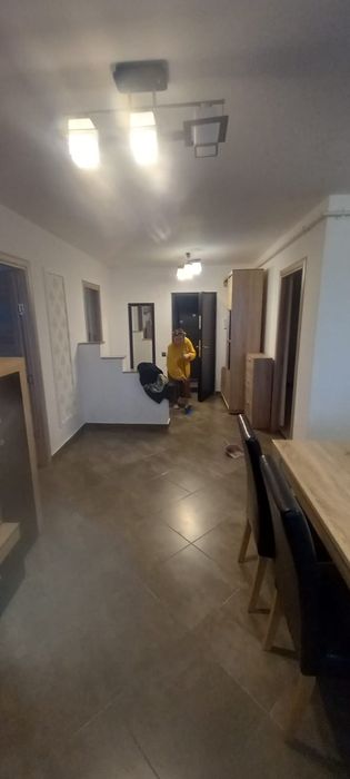 Ap.3, cameră, de închiriat la Leroy, Mărăști