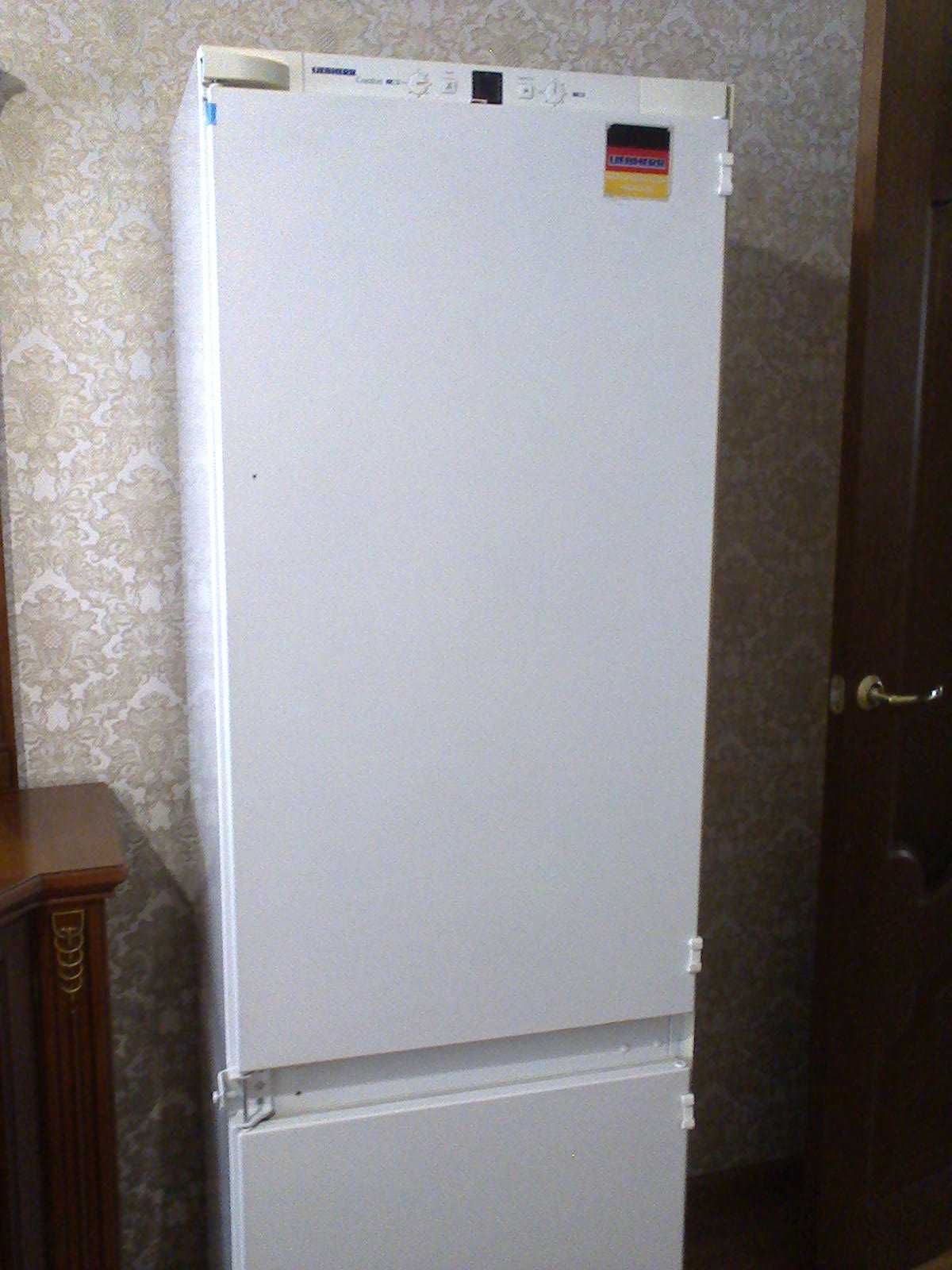 Срочно продам встраиваемый холодильник Либхер,  производство Германия