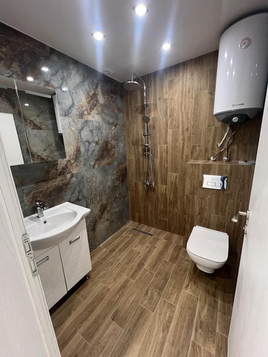 Дава се под наем Магазин в Казанлък - 50 кв.м за 89250 € - Снимка #3