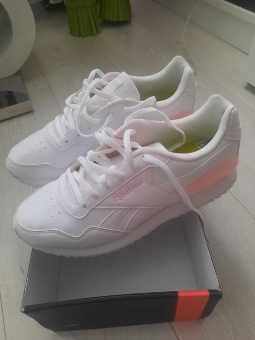 Adidasi Reebok nr 40