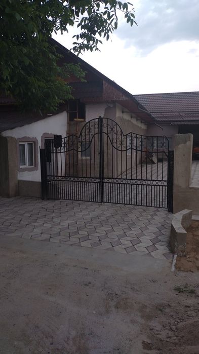 Porți de fier forjat