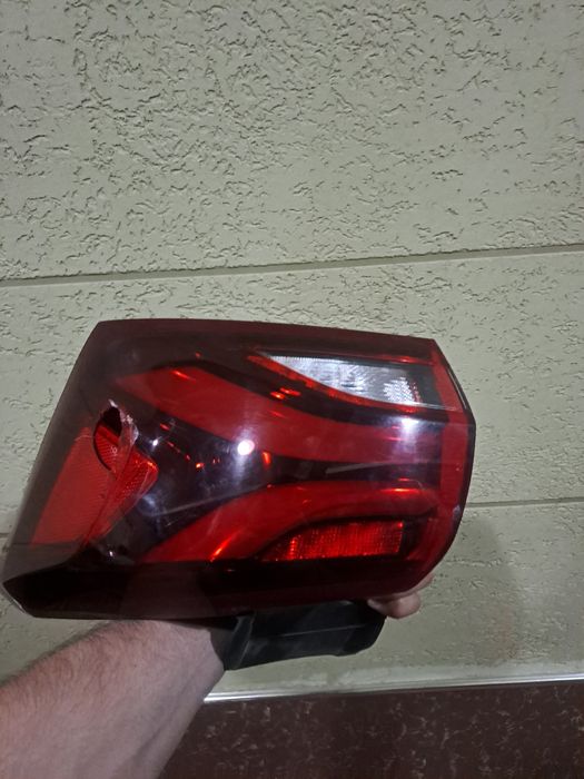 Chevrolet Equinox orqa fara