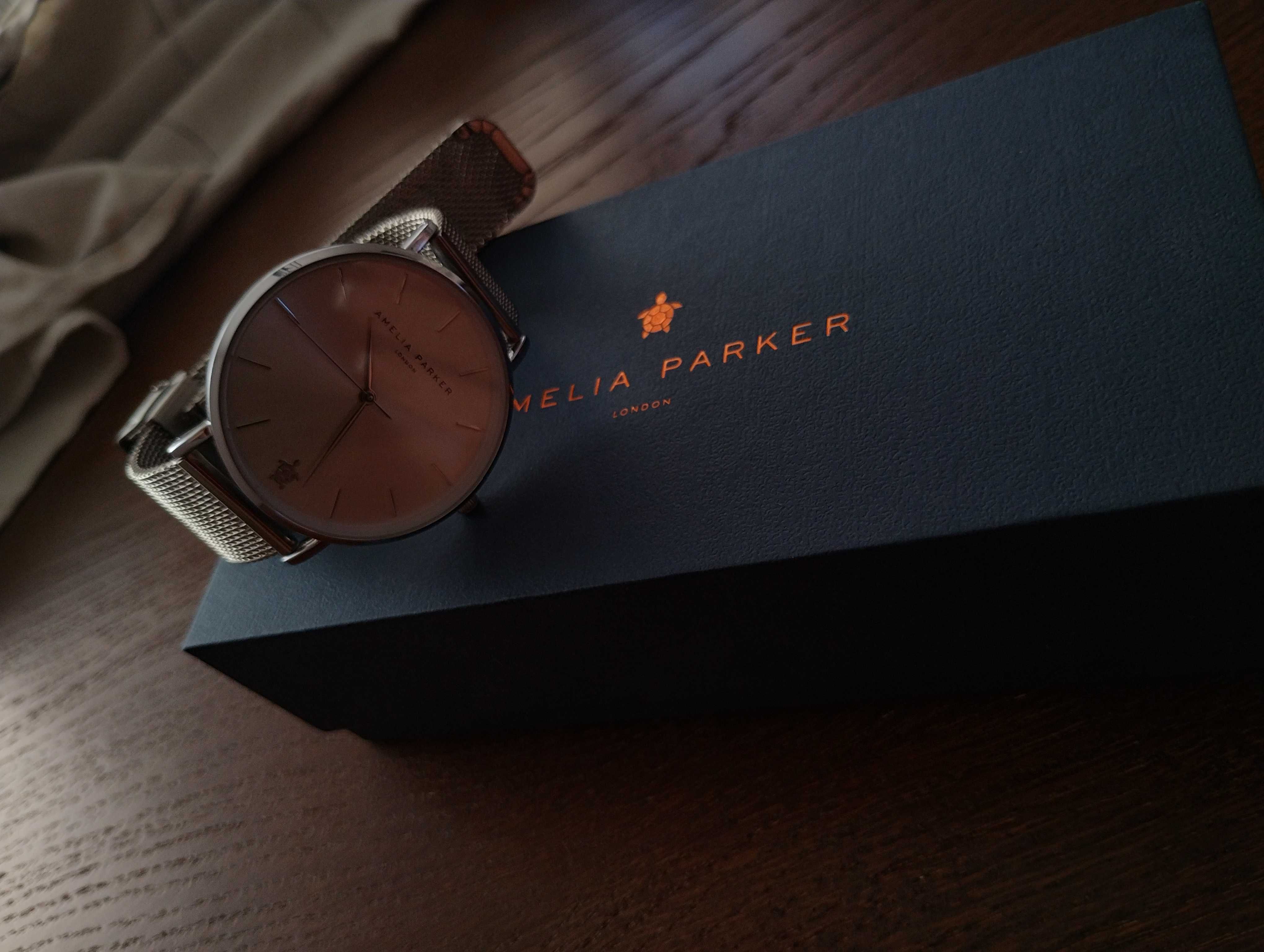 Часовник Amelia Parker London