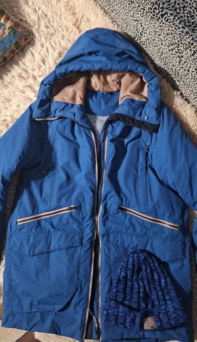 Продам куртку зимнюю