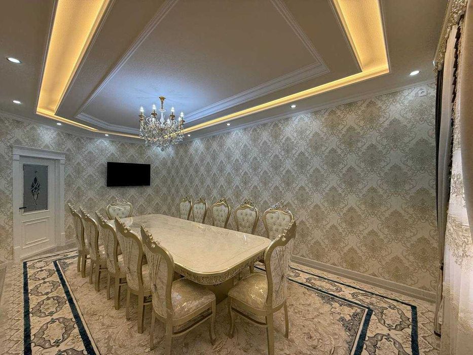 4х комнатная квартира на 4 этаже 109кв/м, в Самарканде