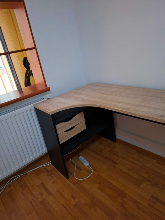 Birou de colt in stare foarte buna