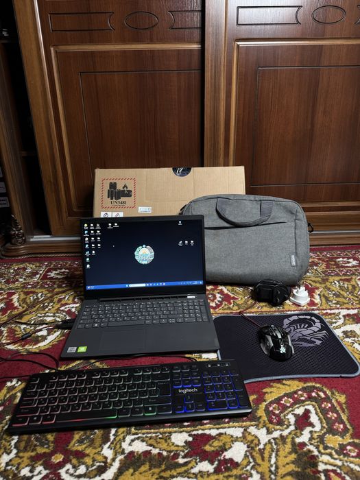 Noutbook Lenovo Core i3