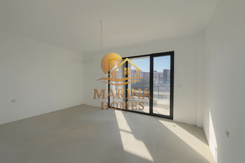 Продава се Тристаен апартамент в Приморско - 107 кв.м за 1262 €/кв.м - Снимка #2