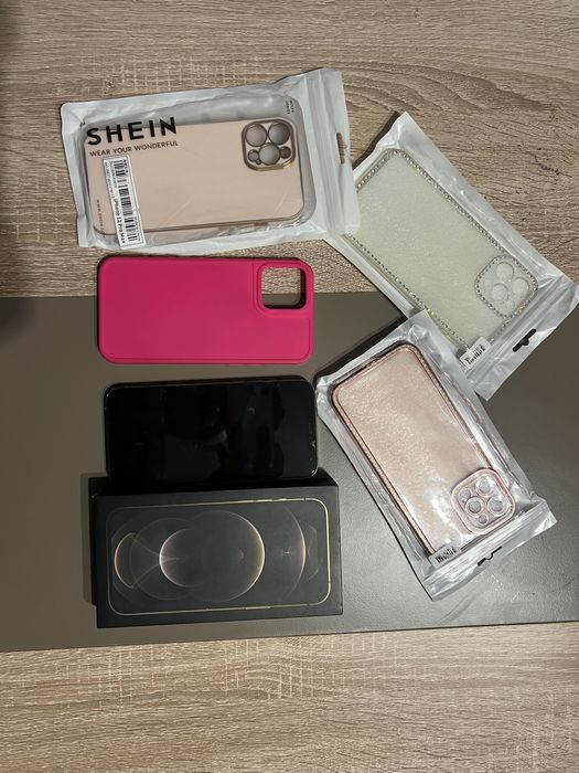 vand iphone 12 pro max